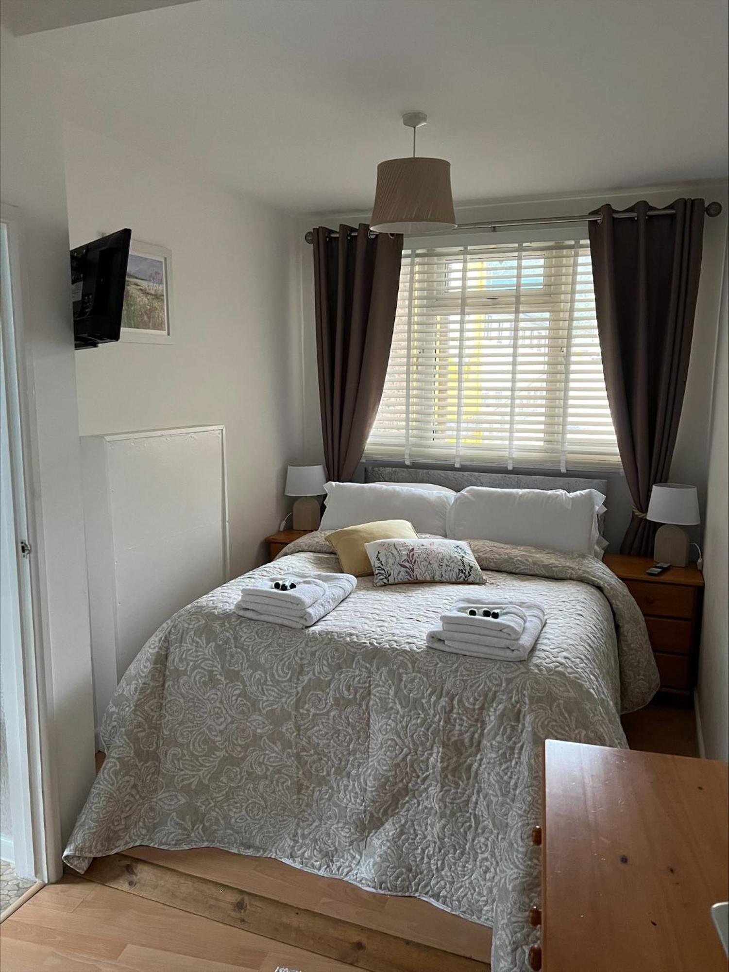 Golden Lion Apartamento Brixham Exterior foto